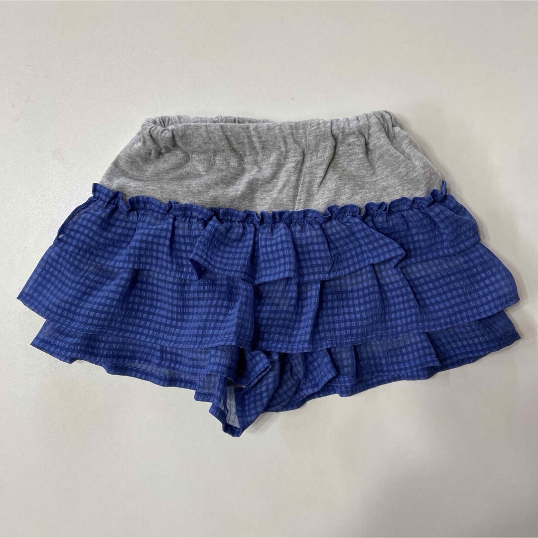 ブルー　フリルチェックショートパンツ　90 キッズ/ベビー/マタニティのキッズ服女の子用(90cm~)(パンツ/スパッツ)の商品写真