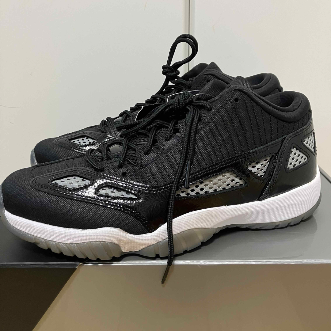 Jordan Brand（NIKE）(ジョーダン)の新品 Nike エアジョーダン11 レトロ ロー IE クラフト 27.5cm メンズの靴/シューズ(スニーカー)の商品写真