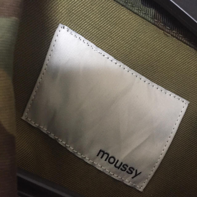 moussy(マウジー)のマウジー カモフラシャツ レディースのトップス(シャツ/ブラウス(長袖/七分))の商品写真