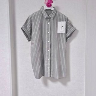 クレージュ(Courreges)のcourreges❤️美品❤️クレージュストライプライトグレーシャツ38(カットソー(半袖/袖なし))