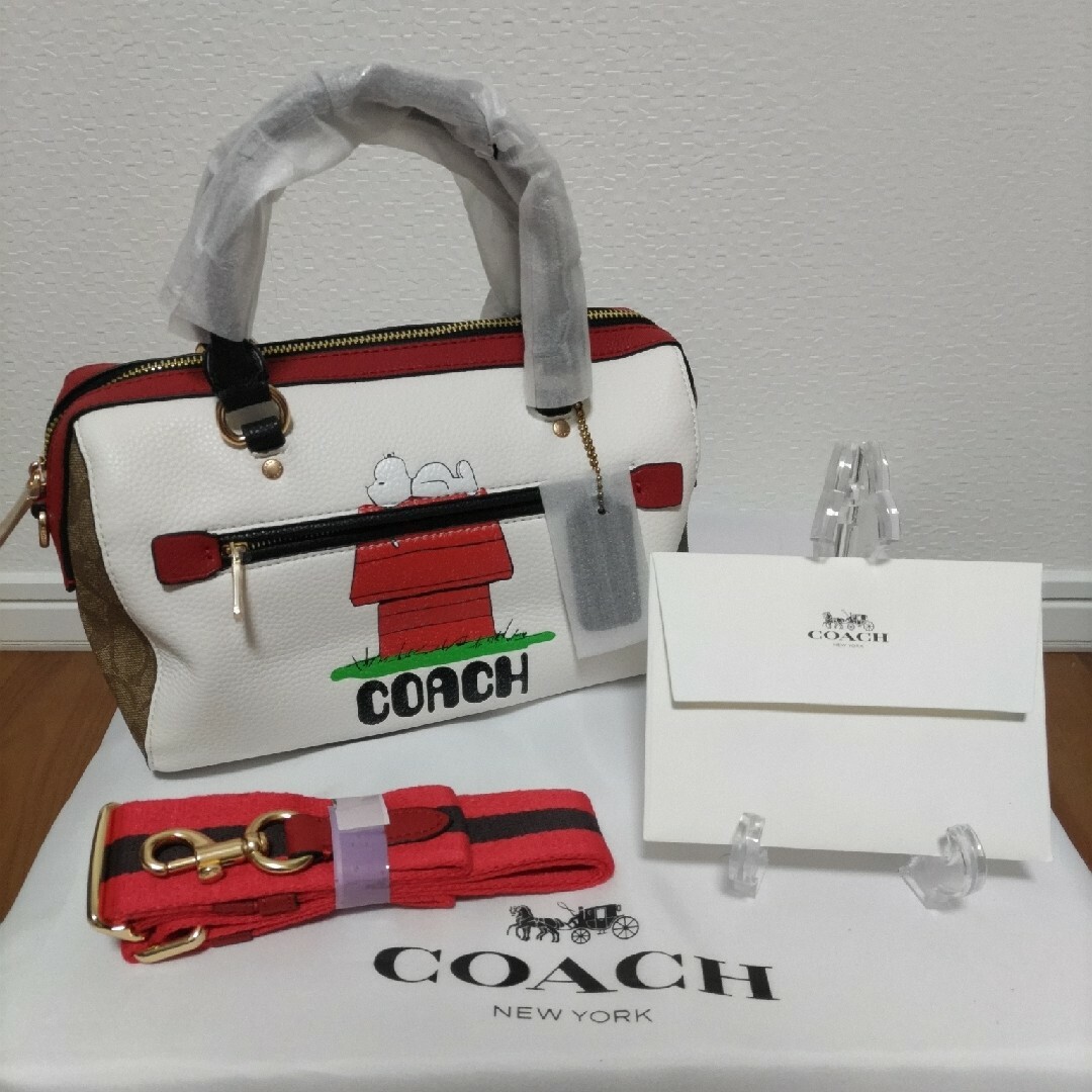 COACH(コーチ)のCOACH コーチ 2WAY ショルダーバッグ ボストン スヌーピー レザー レディースのバッグ(ボストンバッグ)の商品写真