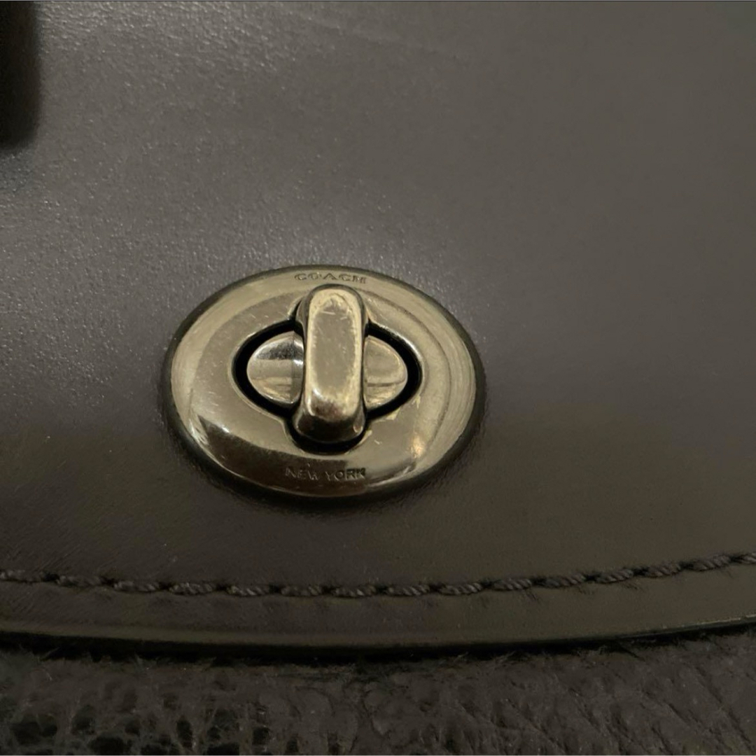 COACH(コーチ)のCOACH コーチ ショルダーバッグ F22349 ネイビー レザー メンズのバッグ(ショルダーバッグ)の商品写真