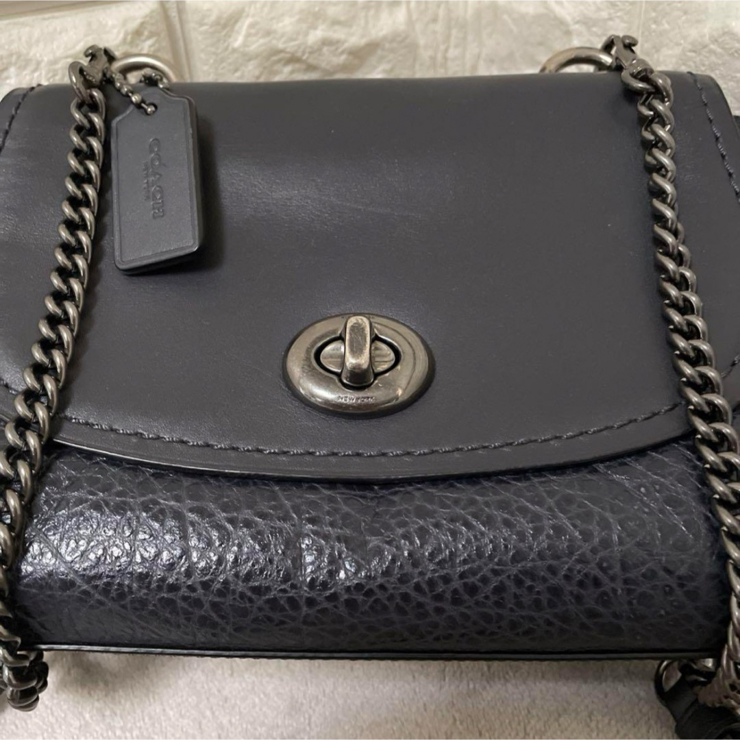 COACH(コーチ)のCOACH コーチ ショルダーバッグ F22349 ネイビー レザー メンズのバッグ(ショルダーバッグ)の商品写真