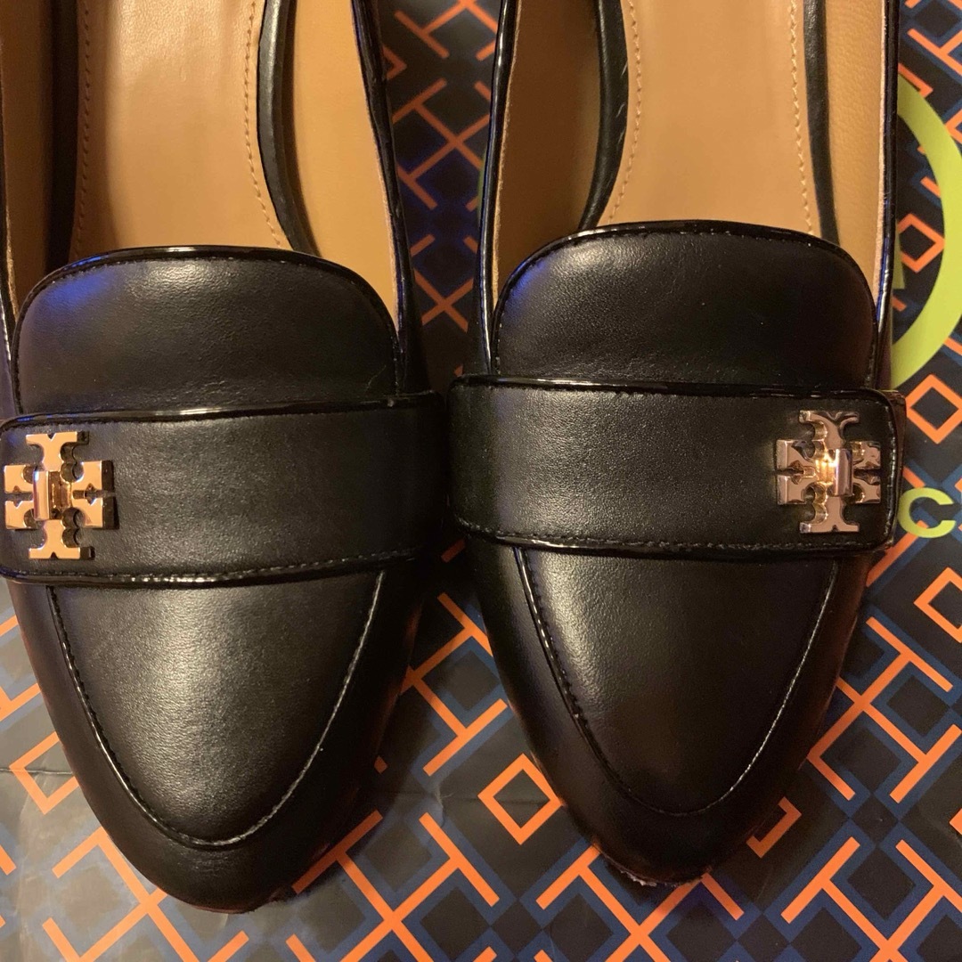 Tory Burch(トリーバーチ)のTORYBURCH トリーバーチ　チャンキーヒール　ローファー　パンプス レディースの靴/シューズ(ハイヒール/パンプス)の商品写真