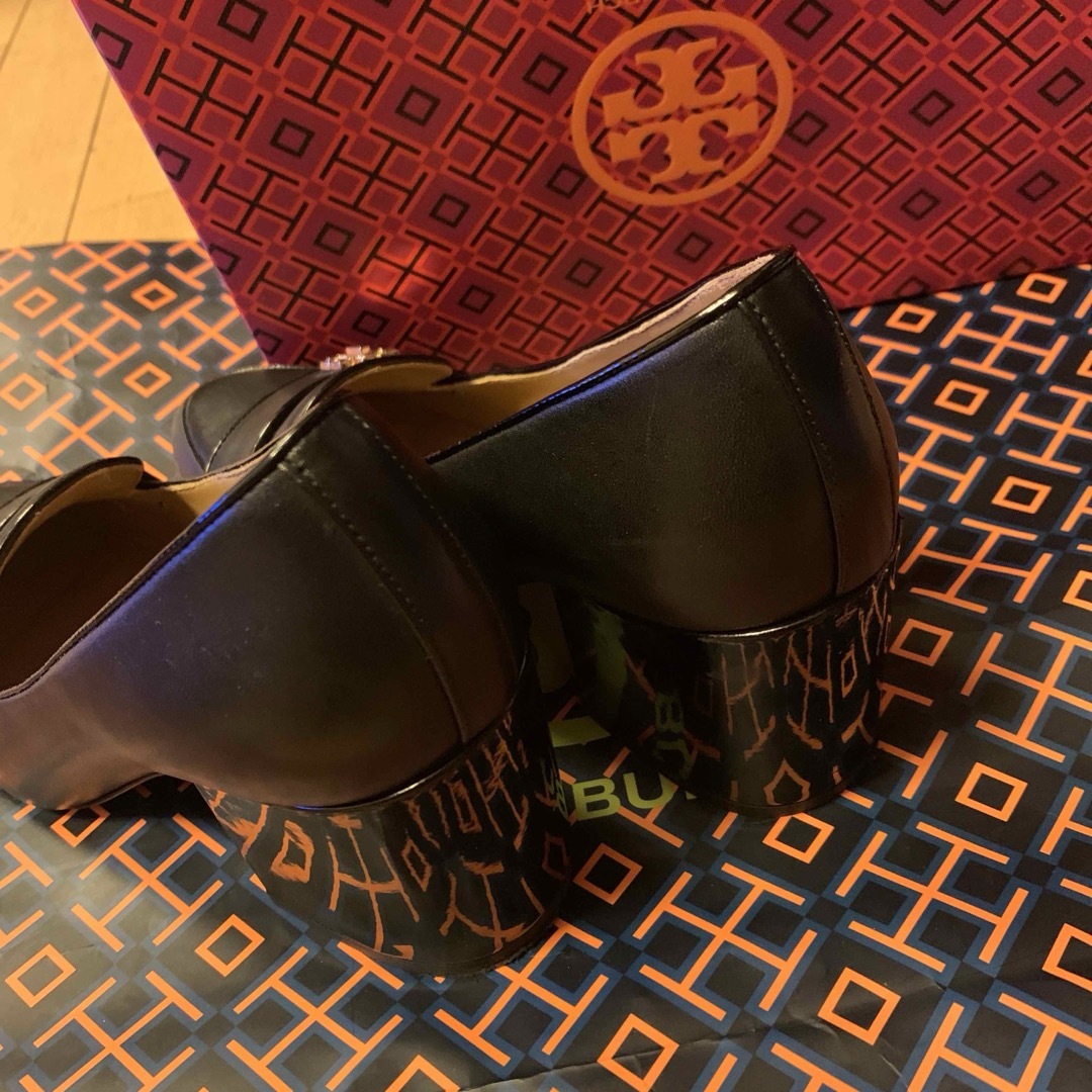 Tory Burch(トリーバーチ)のTORYBURCH トリーバーチ　チャンキーヒール　ローファー　パンプス レディースの靴/シューズ(ハイヒール/パンプス)の商品写真