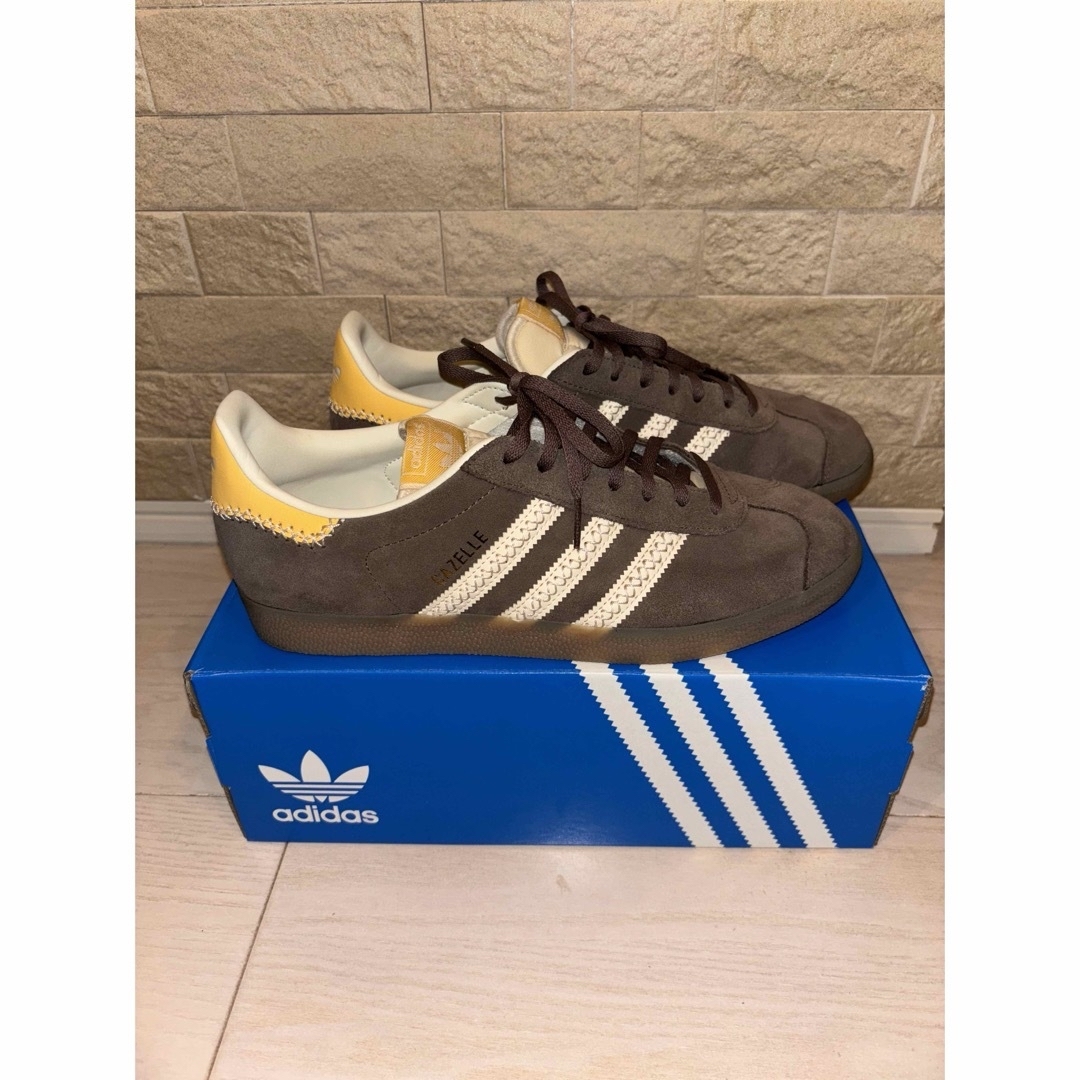 adidas(アディダス)の[美品] adidas GAZZELLE 27.0cm アディダス　ガゼル メンズの靴/シューズ(スニーカー)の商品写真