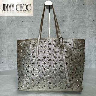 ジミーチュウ(JIMMY CHOO)の【JIMMY CHOO】SASHA/M メタリックシルバー スタッズトートバッグ(トートバッグ)