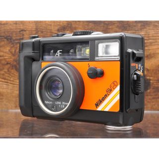 ニコン(Nikon)のフィルムカメラ　NIKON L35AWADオレンジ　防水カメラ　分解整備済み！(フィルムカメラ)