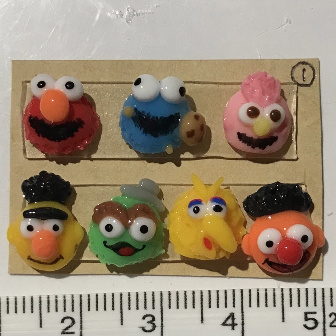 SESAME STREET(セサミストリート)の① ネイルパーツ　セサミストリート　USJ コスメ/美容のネイル(デコパーツ)の商品写真