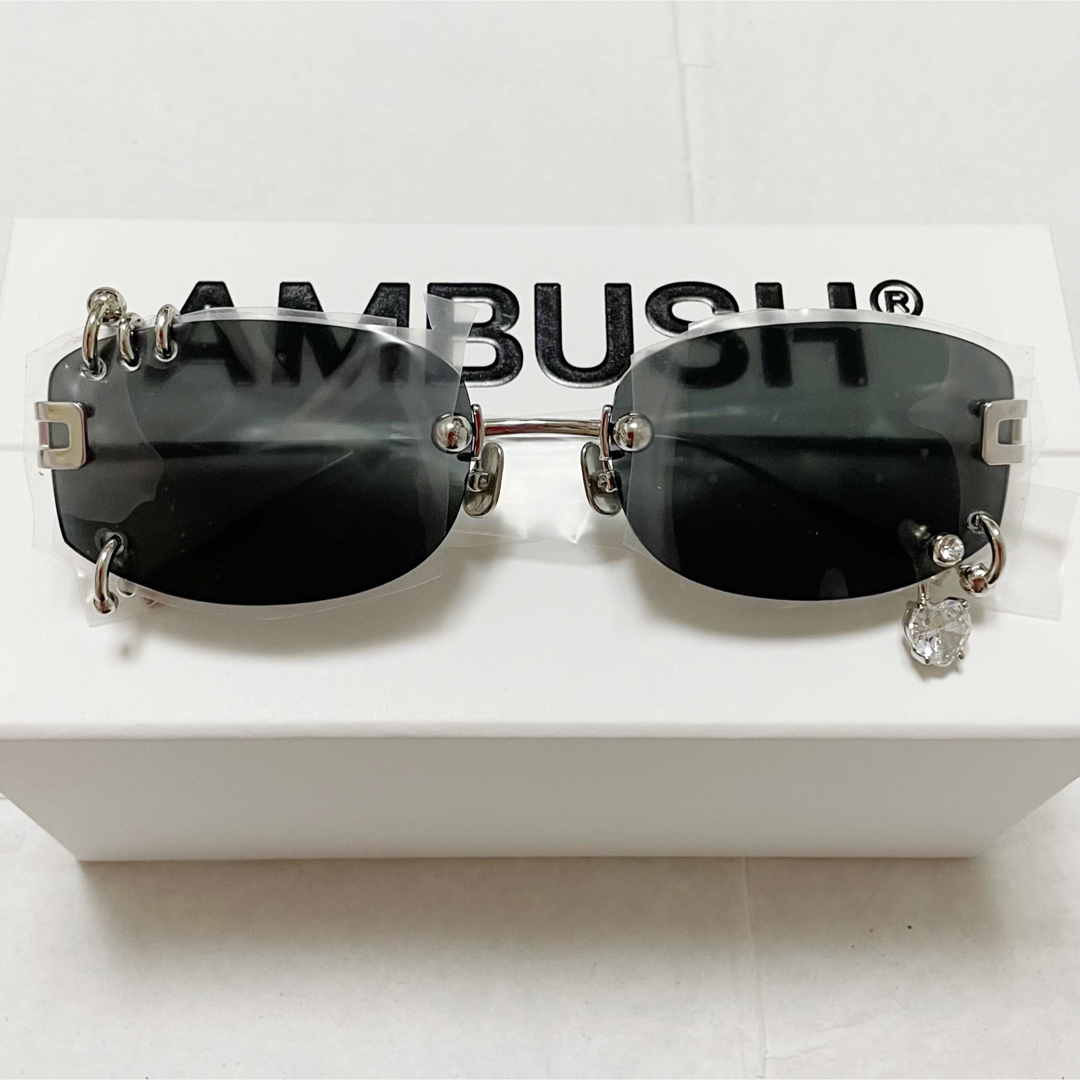 AMBUSH - AMBUSH ピアスサングラス ambush pierced sunglasseの AMBUSH - AMBUSH ピアスサングラス ambush pierced sunglasseの