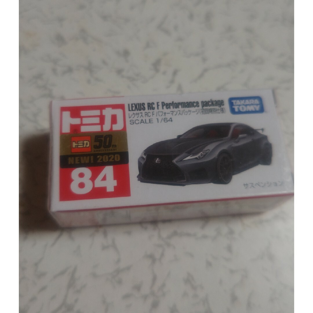 Takara Tomy(タカラトミー)のタカラトミー トミカ No．84 レクサス RC F パフォーマンスパッケージ… エンタメ/ホビーのおもちゃ/ぬいぐるみ(ミニカー)の商品写真