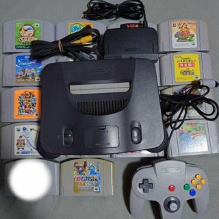 ニンテンドウ64(NINTENDO 64)のニンテンドー64 本体＋ソフト17本セット(家庭用ゲーム機本体)