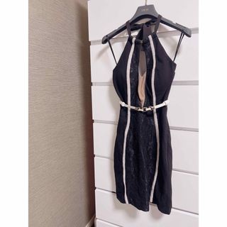 ローブ(ROBE)の👗ローブドフルール グロッシー：ベルト付き美品タイトミニドレス(ナイトドレス)