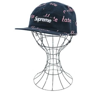 シュプリーム(Supreme)のSupreme シュプリーム キャップ - 濃紺系xピンク(総柄) 【古着】【中古】(キャップ)