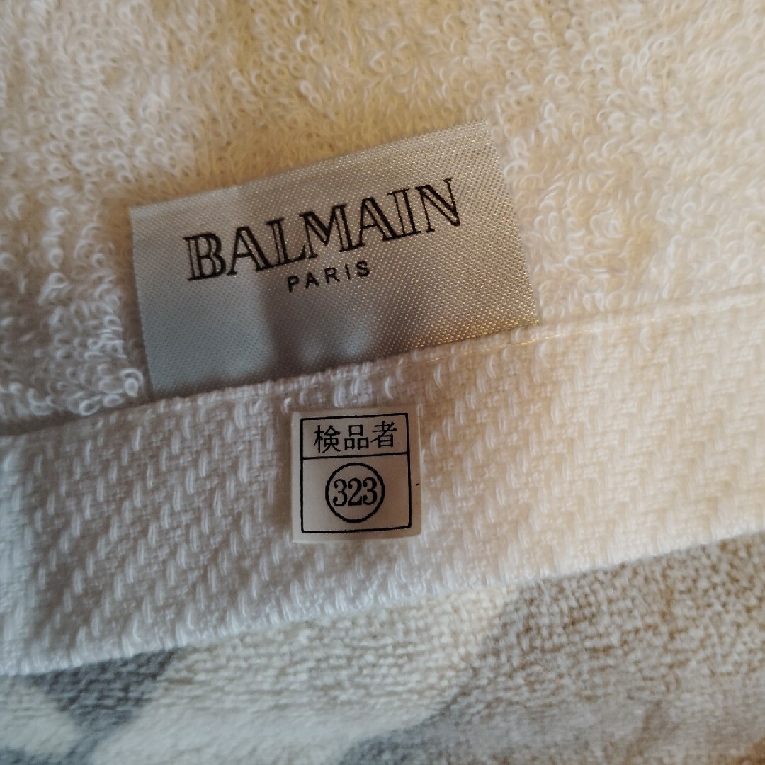 BALMAIN(バルマン)のBALMAIN💐バスタオル💐 インテリア/住まい/日用品の日用品/生活雑貨/旅行(タオル/バス用品)の商品写真