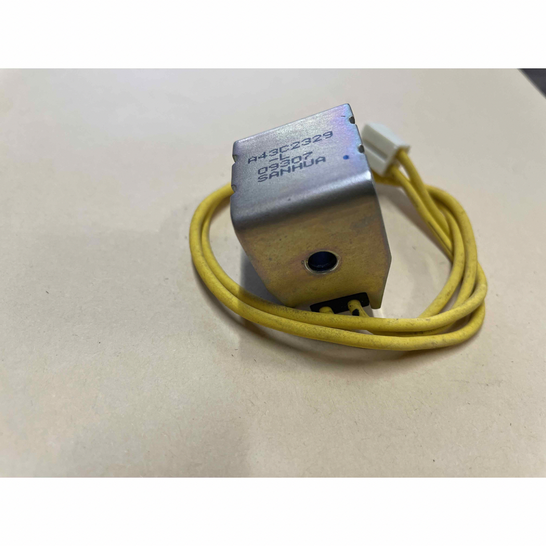 Panasonic - パナソニックエアコン室外機(CUー−409BX2)用四方弁 Panasonic - パナソニックエアコン室外機(CUー−409BX2)用四方弁