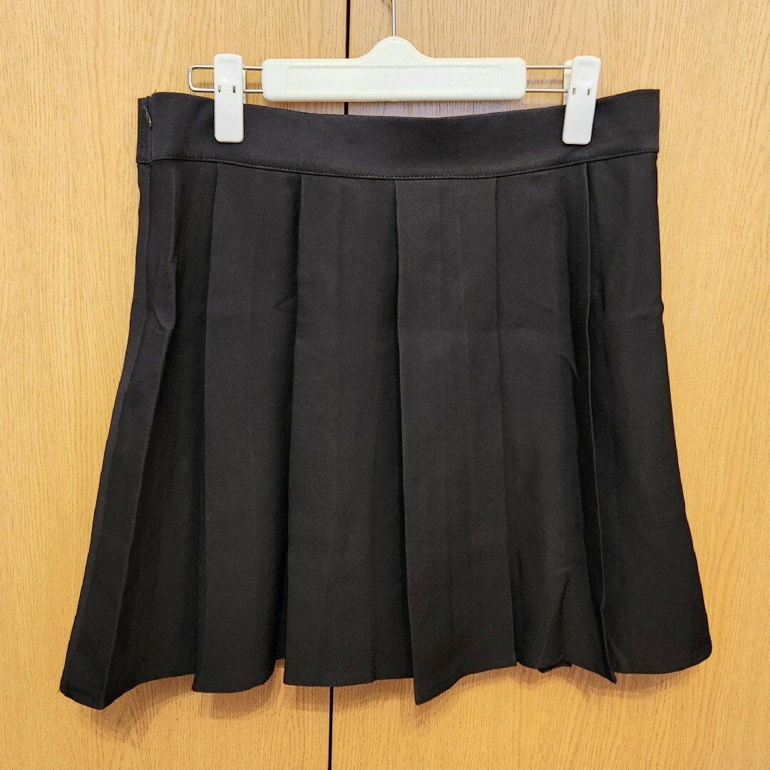 SHEIN(シーイン)のSHEIN　ROMWE　無地柄　プリーツスカート　ブラック　Lサイズ レディースのスカート(ミニスカート)の商品写真