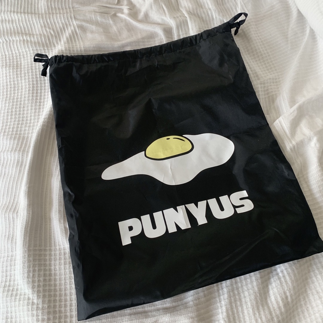 PUNYUS(プニュズ)のPUNYUS 目玉焼きＴシャツ🍳巾着付き🍳 レディースのトップス(Tシャツ(半袖/袖なし))の商品写真