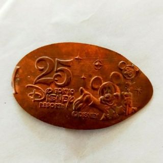 ディズニーランド25周年　コイン　スーベニアメダル(キャラクターグッズ)