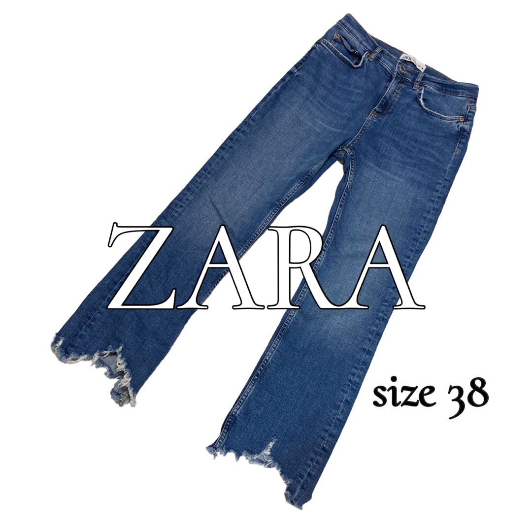 ZARA(ザラ)の【ZARA／ザラ】 ブーツカットデニム カットオフジーンズ 38 美品 レディースのパンツ(デニム/ジーンズ)の商品写真