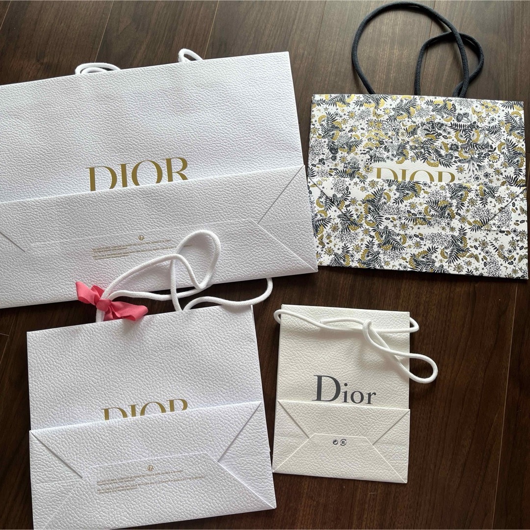 Dior - Diorショップ袋4点の通販 by ひよ｜ディオールならラクマ