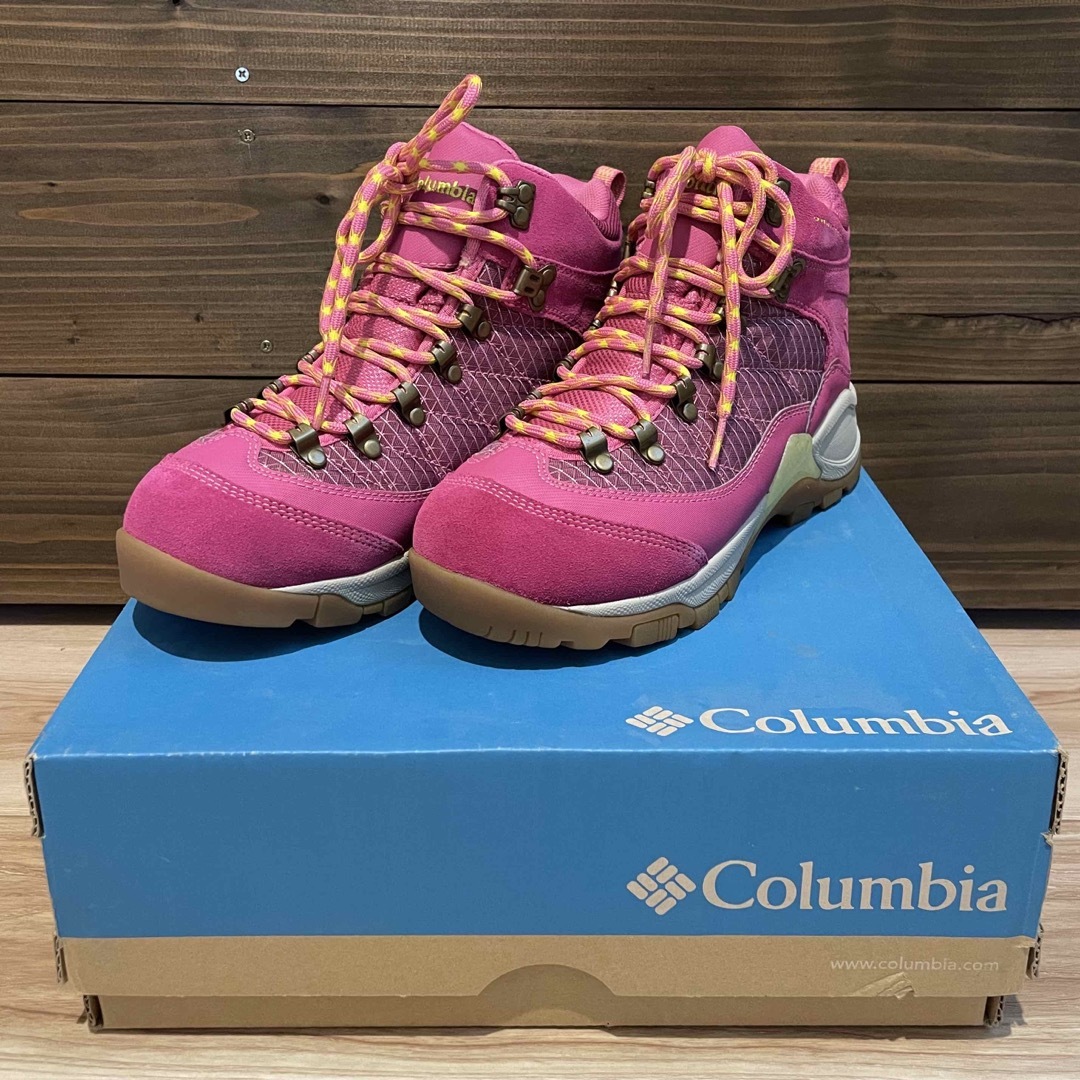 Columbia(コロンビア)のコロンビア トレッキングシューズ  23.5cm 登山靴 マドルガピーク3 レディースの靴/シューズ(その他)の商品写真