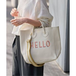 フレームワーク(FRAMeWORK)の新品【YOUNG&OLSEN】別注ストラップ付きHELLOバッグ ホワイト(トートバッグ)