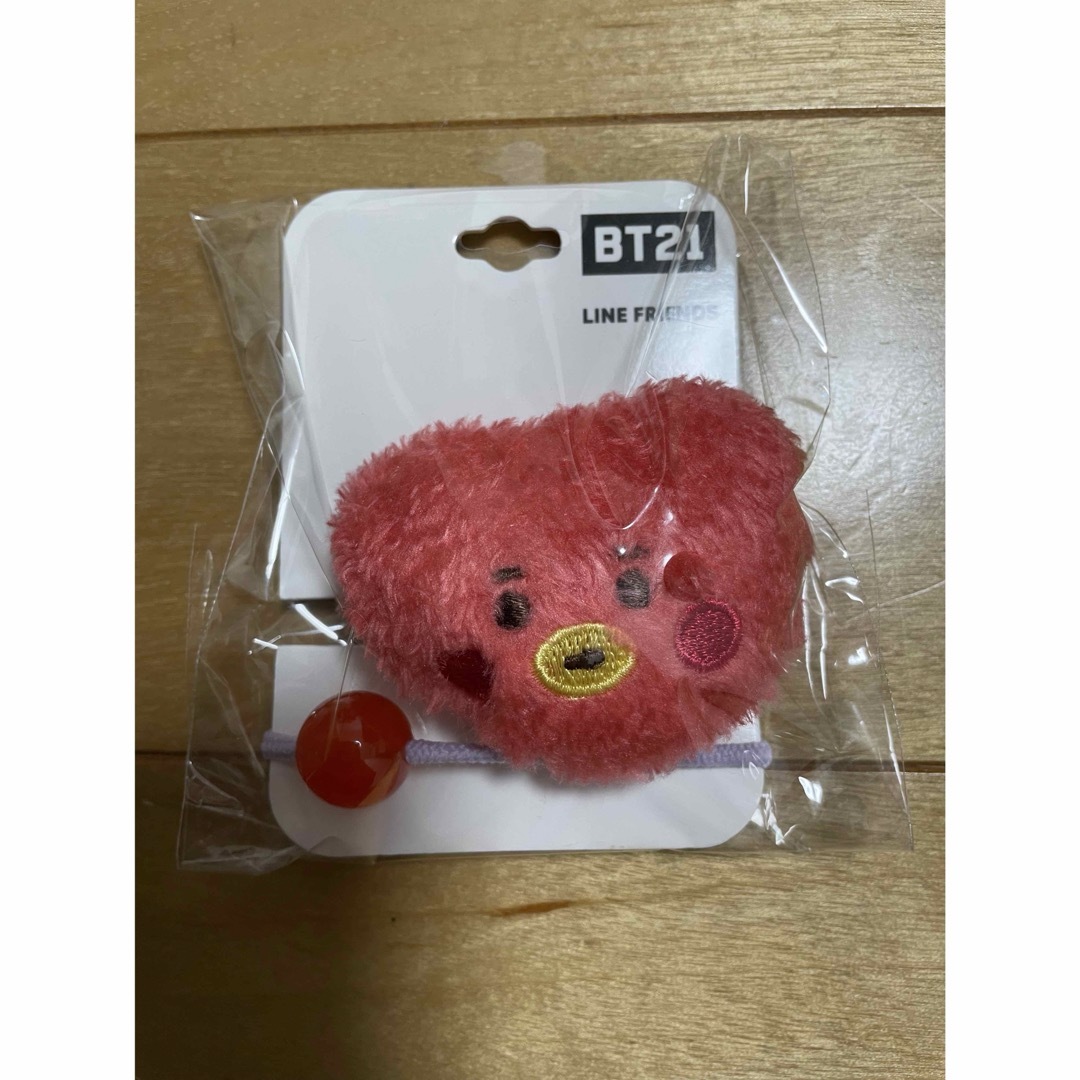 BT21 ヘアゴムTATA エンタメ/ホビーのタレントグッズ(アイドルグッズ)の商品写真