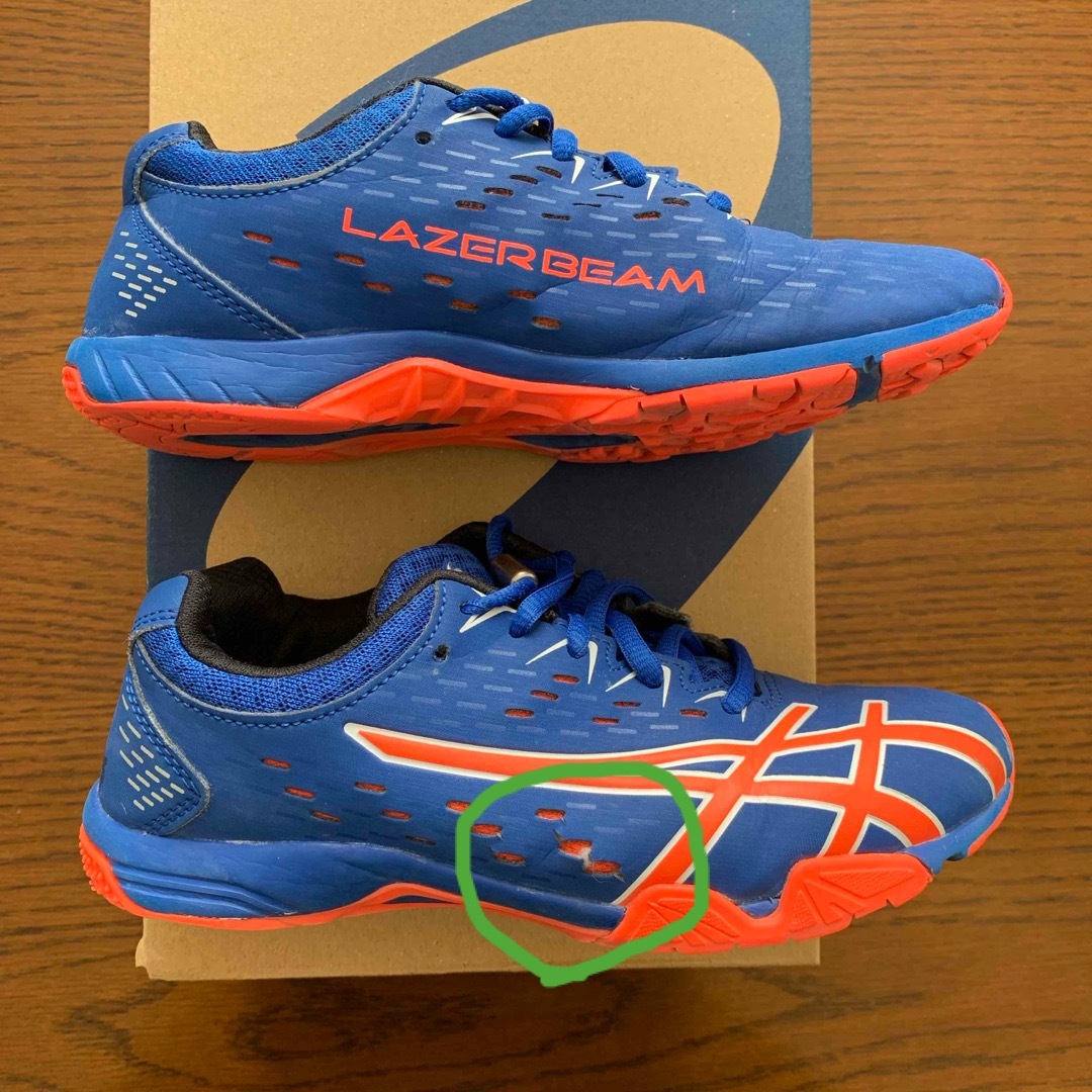 LAZERBEAM（ASICS）(レーザービーム)の21.5㎝ asics LAZERBEAM 中古 キッズ/ベビー/マタニティのキッズ靴/シューズ(15cm~)(スニーカー)の商品写真