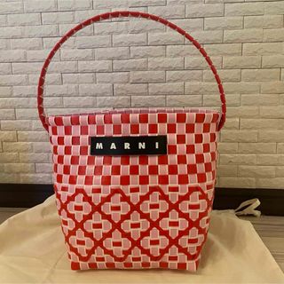 マルニ(Marni)のMARNI flower cafe market bag(かごバッグ/ストローバッグ)