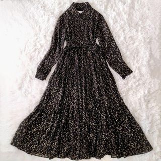 アメリヴィンテージ(Ameri VINTAGE)の【極美品】AMERI TWINKLE WIDENING DRESS 星柄 黒 S(ロングワンピース/マキシワンピース)