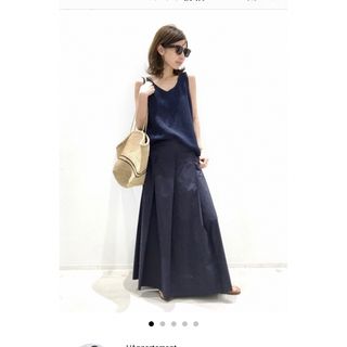 アパルトモンドゥーズィエムクラス(L'Appartement DEUXIEME CLASSE)の L'Appartement  Pleats Skirt 36サイズ　ネイビー(ロングスカート)