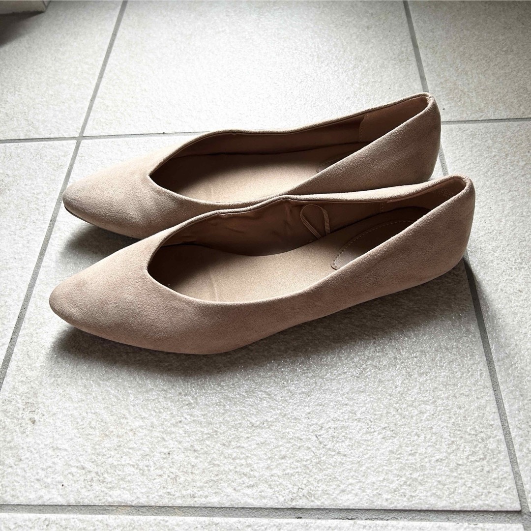 H&M(エイチアンドエム)のフラットシューズ パンプス 春物 レディース ベージュ H＆M レディースの靴/シューズ(ハイヒール/パンプス)の商品写真