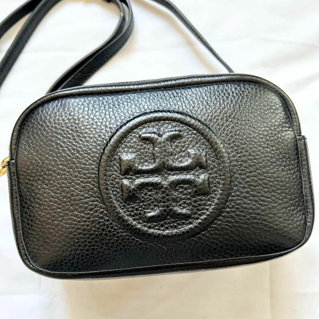 Tory Burch(トリーバーチ)の✨極美品✨Tory Burch 　ショルダーバッグ　レザー　ブラック　ボンベ レディースのバッグ(ショルダーバッグ)の商品写真