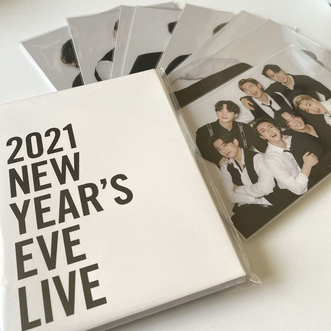 防弾少年団(BTS)(ボウダンショウネンダン)のBTS 2021 NEW YEAR’S EVE LIVE ポストカード  エンタメ/ホビーのタレントグッズ(アイドルグッズ)の商品写真