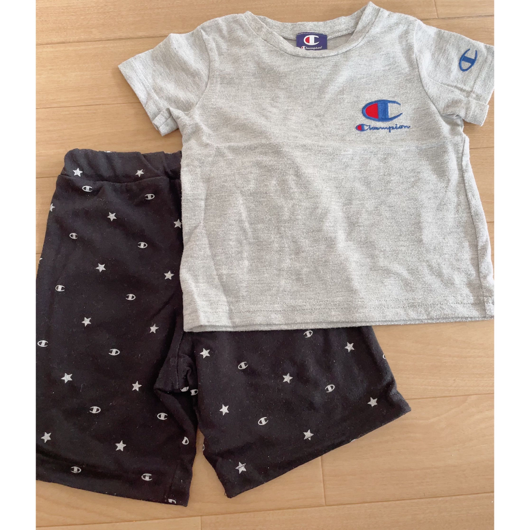 Champion(チャンピオン)のチャンピョン　上下セット　90cm キッズ/ベビー/マタニティのキッズ服男の子用(90cm~)(Tシャツ/カットソー)の商品写真