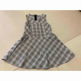 kumikyoku(組曲) - 組曲。ワンピース。子供服のサイズLL。130~140 kumikyoku(組曲) - 組曲。ワンピース。子供服のサイズLL。130~140