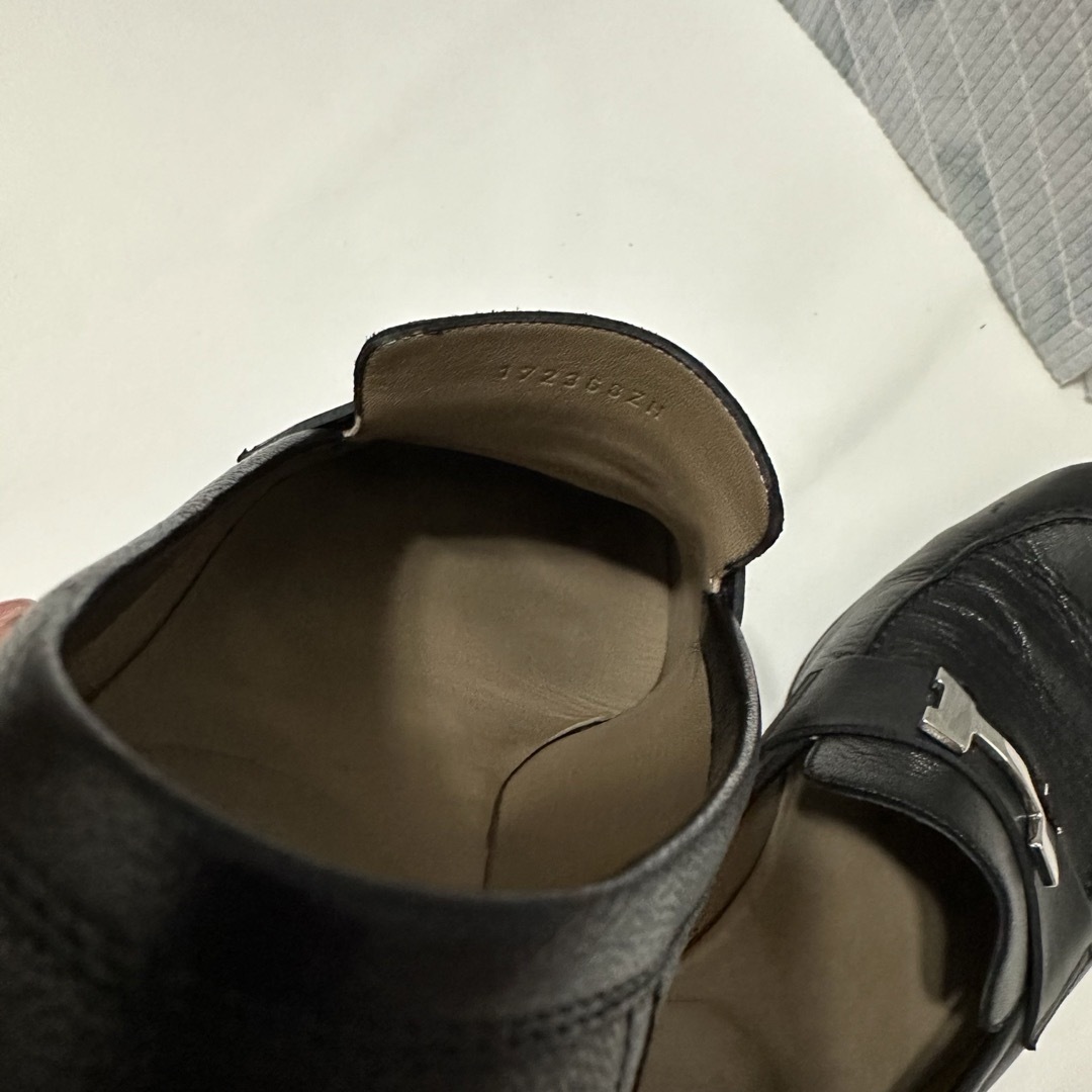 Hermes(エルメス)のHERMES モカシン　メンズ　ブラック　26.0cm♪ メンズの靴/シューズ(スリッポン/モカシン)の商品写真