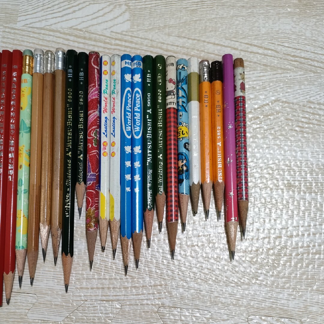鉛筆　HB　36本 エンタメ/ホビーのアート用品(鉛筆)の商品写真