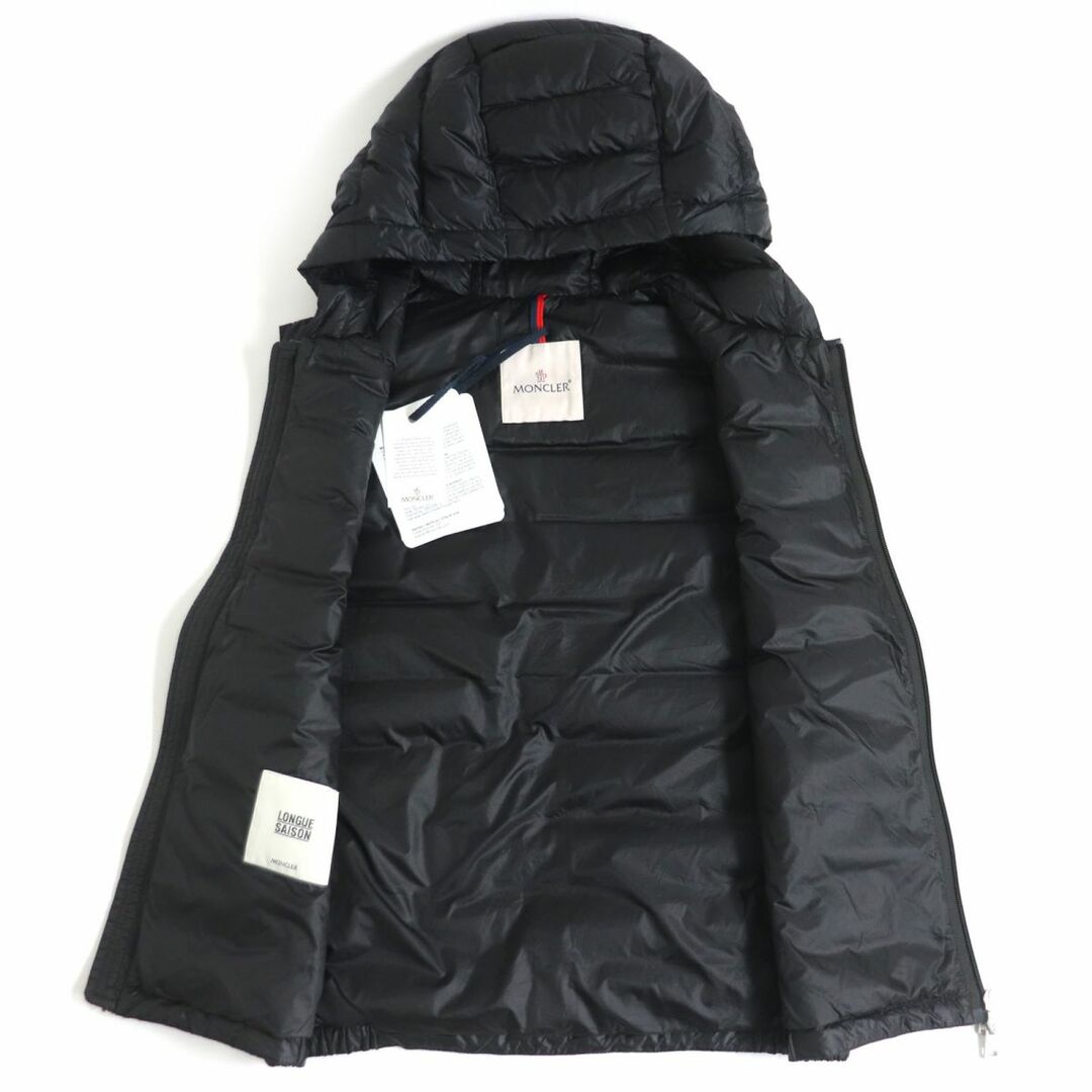 MONCLER(モンクレール)の未使用品□2019年製 モンクレール TIMOTHE ロゴワッペン トリコロール フーデッド WZIP ダウンベスト/ジレ ブラック 0 国内正規品 軽量◎　t06-st30210-775 メンズのジャケット/アウター(ダウンベスト)の商品写真