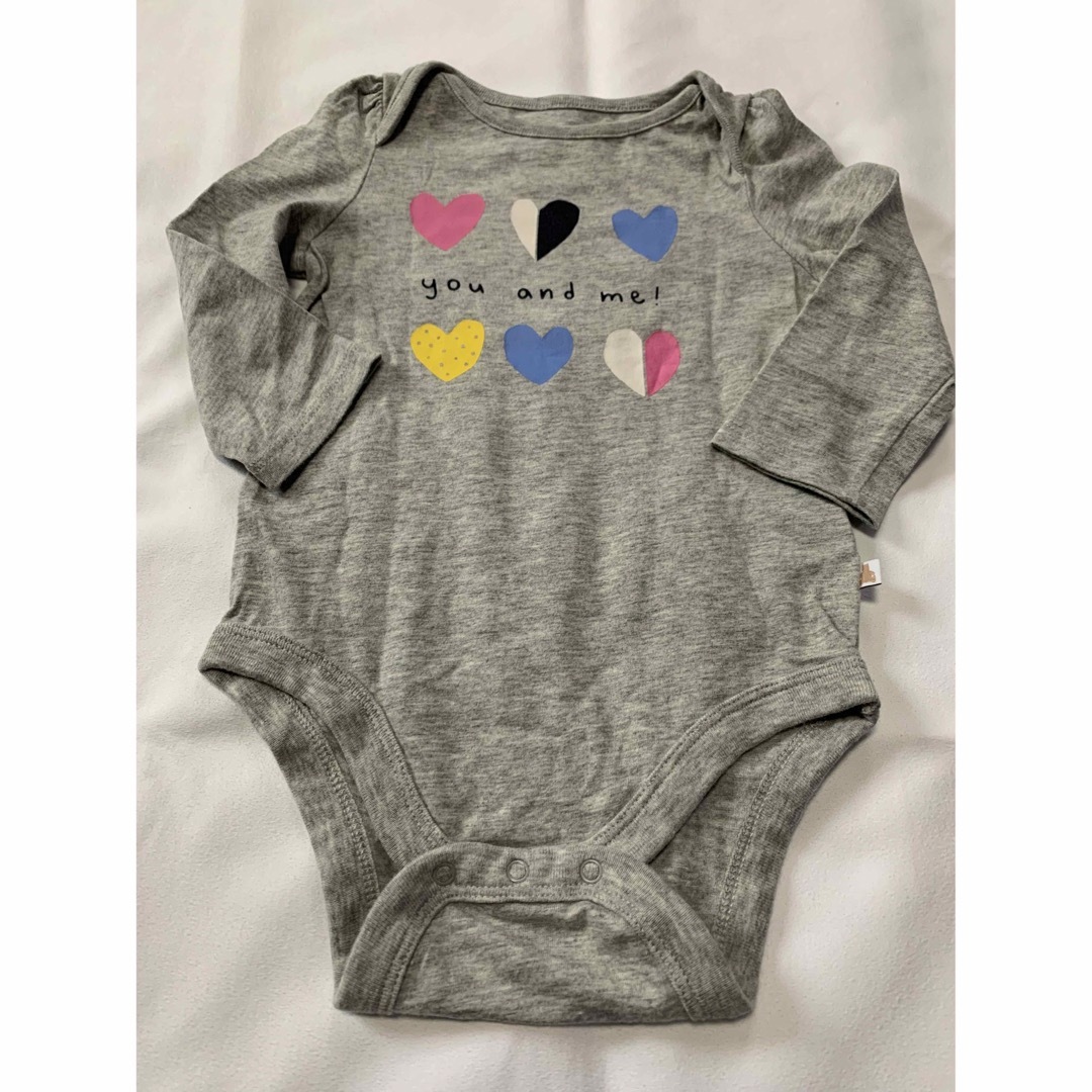 babyGAP(ベビーギャップ)のベビーギャップ　6-12m 長袖ロンパース キッズ/ベビー/マタニティのベビー服(~85cm)(ロンパース)の商品写真