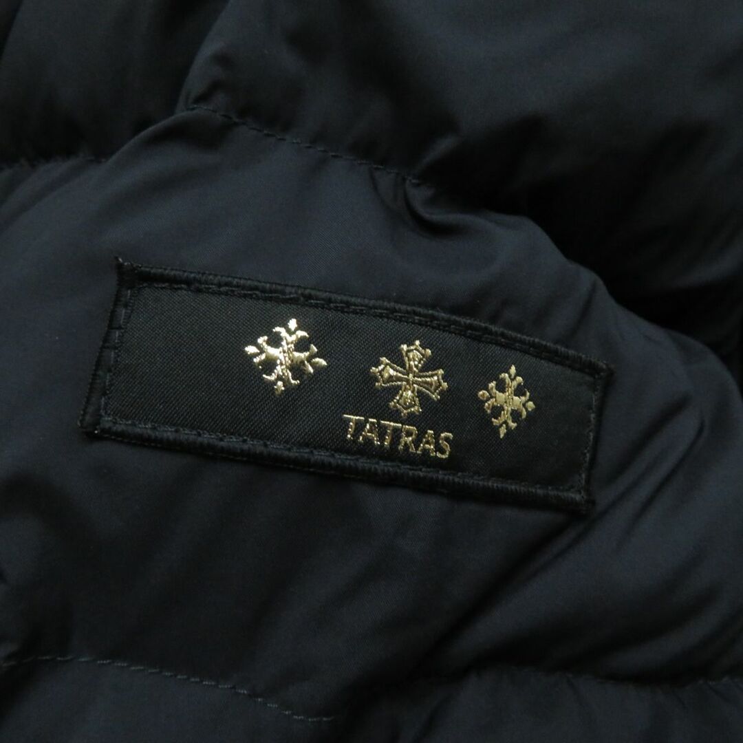 TATRAS(タトラス)の美品★正規品 20AW TATRAS タトラス LTA20A4698 LORENZANA ロレンツァーナ ショールカラー ロゴワッペン付 ダウンジャケット 01 濃紺 レディースのジャケット/アウター(ダウンジャケット)の商品写真