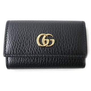 グッチ(Gucci)の未使用品★GUCCI グッチ 456118 GGマーモント ロゴ金具付き レザー 6連 キーケース ブラック×ゴールド イタリア製 レディース 箱・保存袋(キーケース)