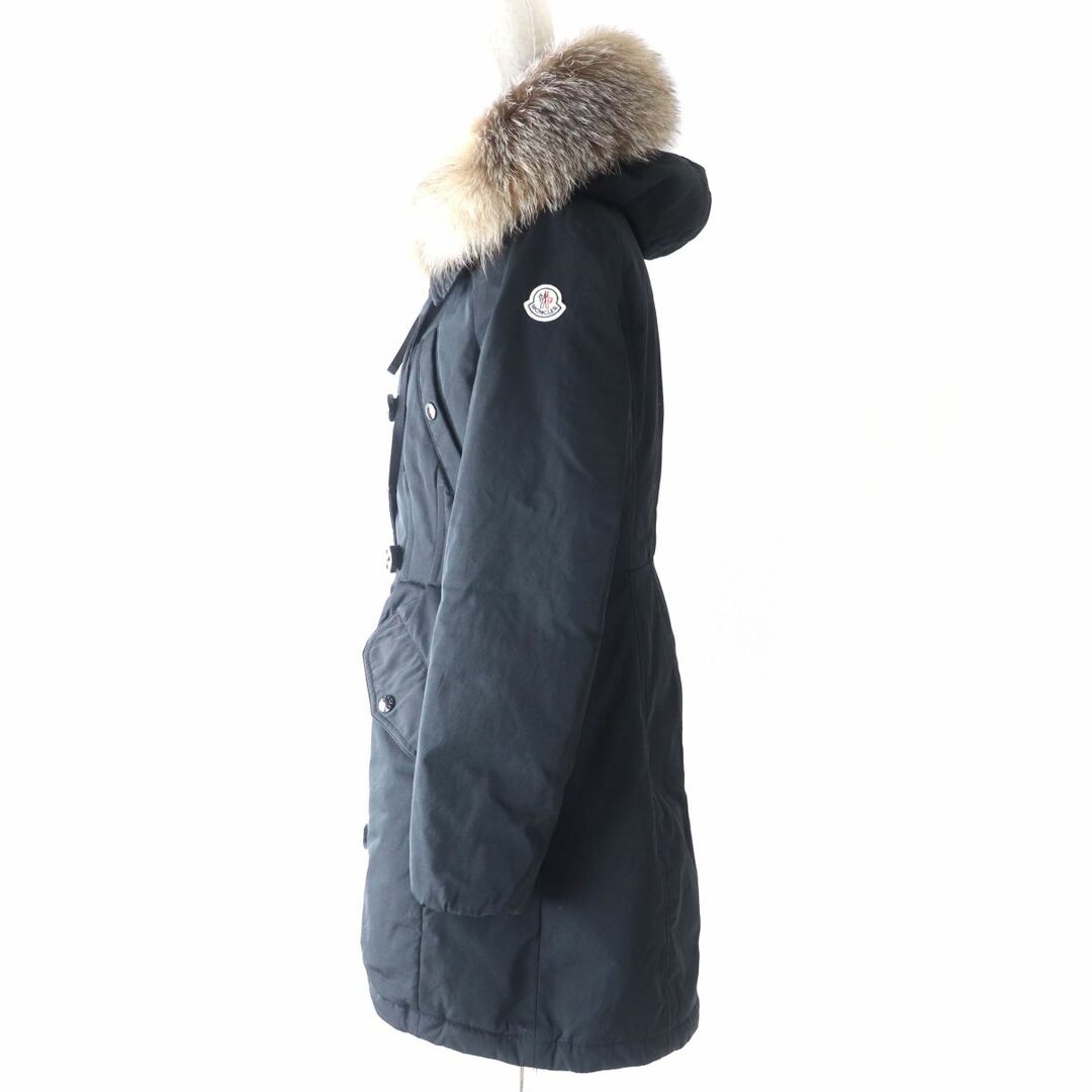 MONCLER(モンクレール)の良品★正規品 MONCLER モンクレール 17-18AW AREDHEL ダブルZIP フード・ファー付き ダウンコート レディース ブラック 2 ハンガー付き レディースのジャケット/アウター(ダウンコート)の商品写真