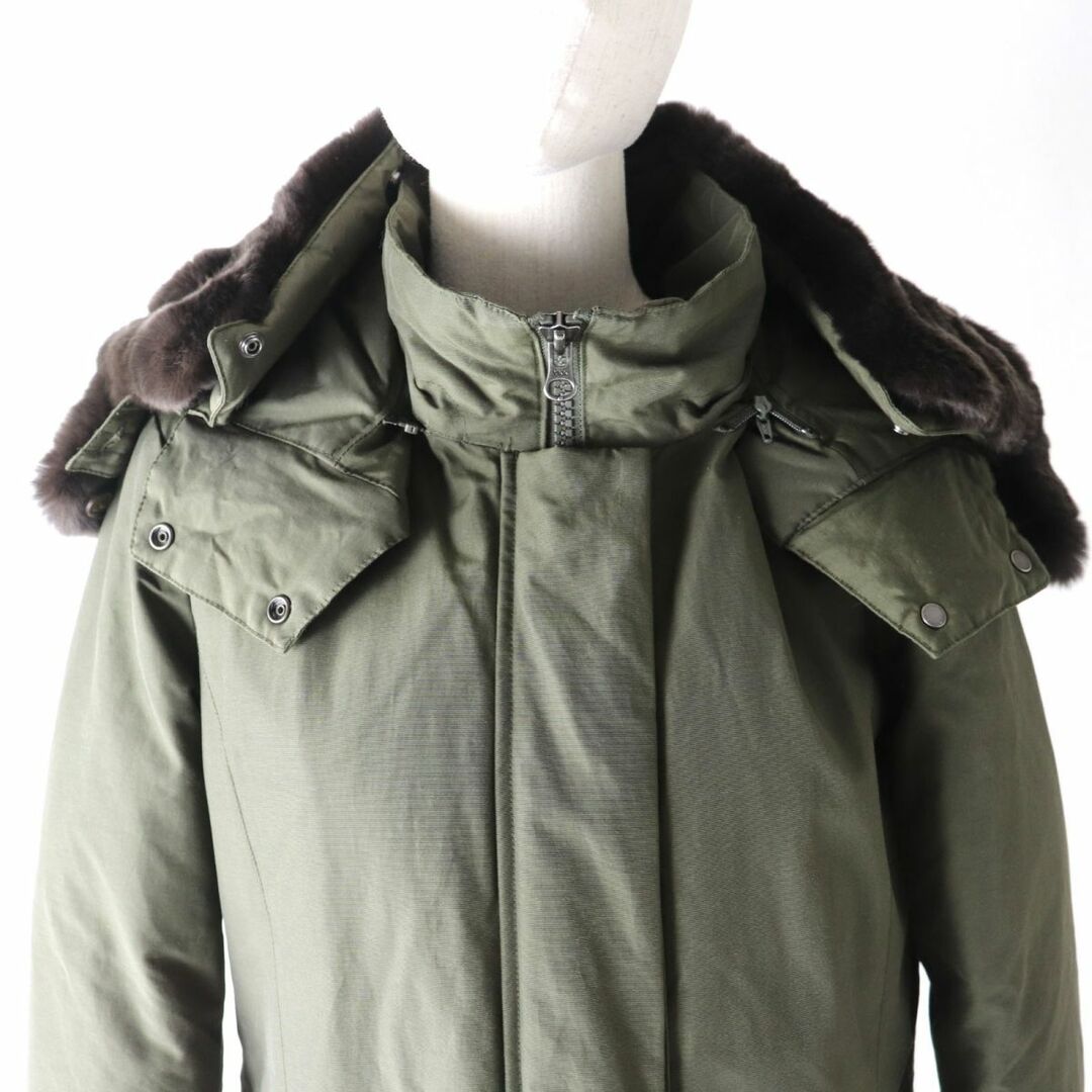 WOOLRICH(ウールリッチ)の美品★正規品 WOOLRICH ウールリッチ 1702094 BOW BRIDGE  ZIP UP ロゴ金具・フード・ラビットファー付 ダウンコート レディース カーキ S　h07-st30314-712 レディースのジャケット/アウター(ダウンコート)の商品写真