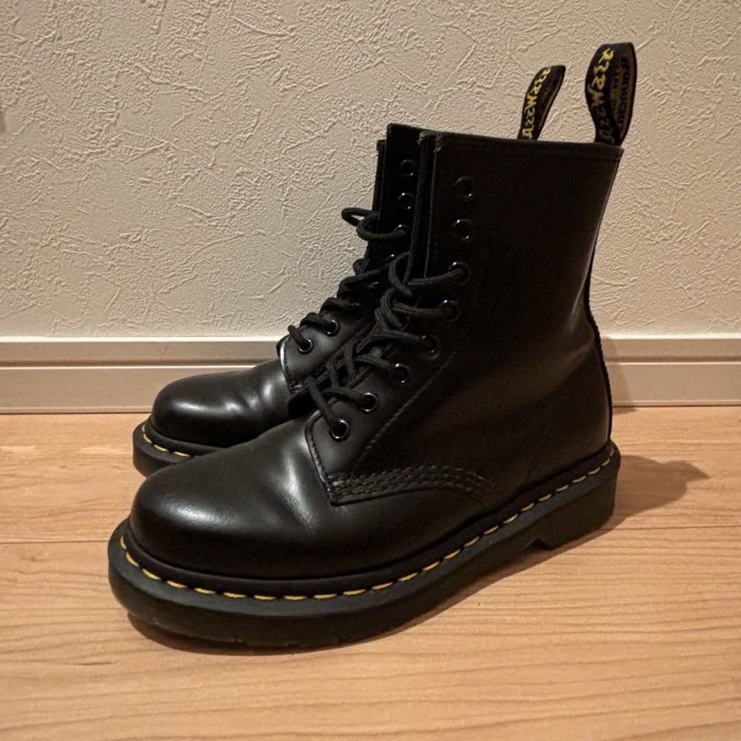 Dr.Martens(ドクターマーチン)の美品 Dr. Martens  1460 8ホール ブーツ 23cm レディースの靴/シューズ(ブーツ)の商品写真