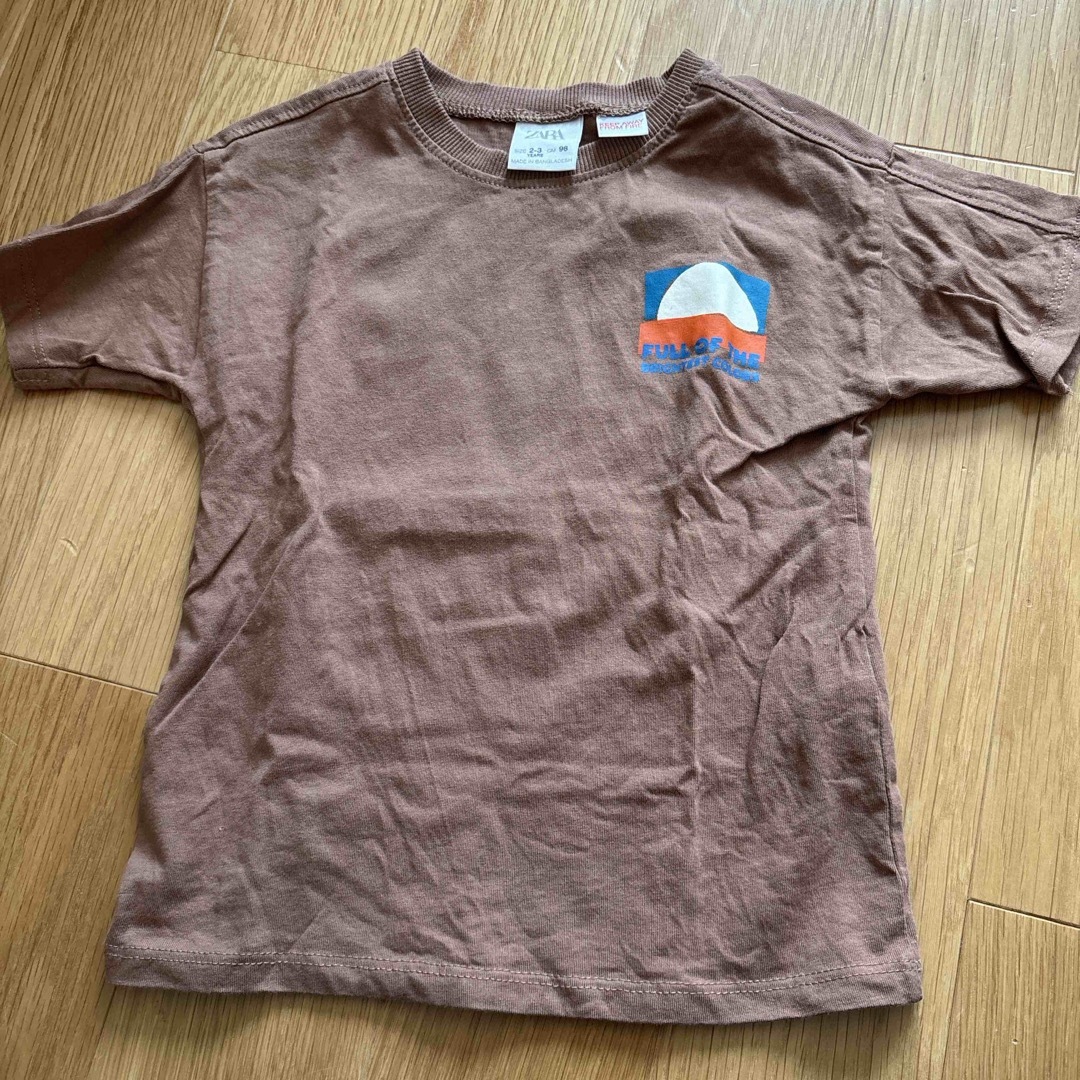 ZARA(ザラ)のZARA Tシャツ キッズ/ベビー/マタニティのキッズ服男の子用(90cm~)(Tシャツ/カットソー)の商品写真