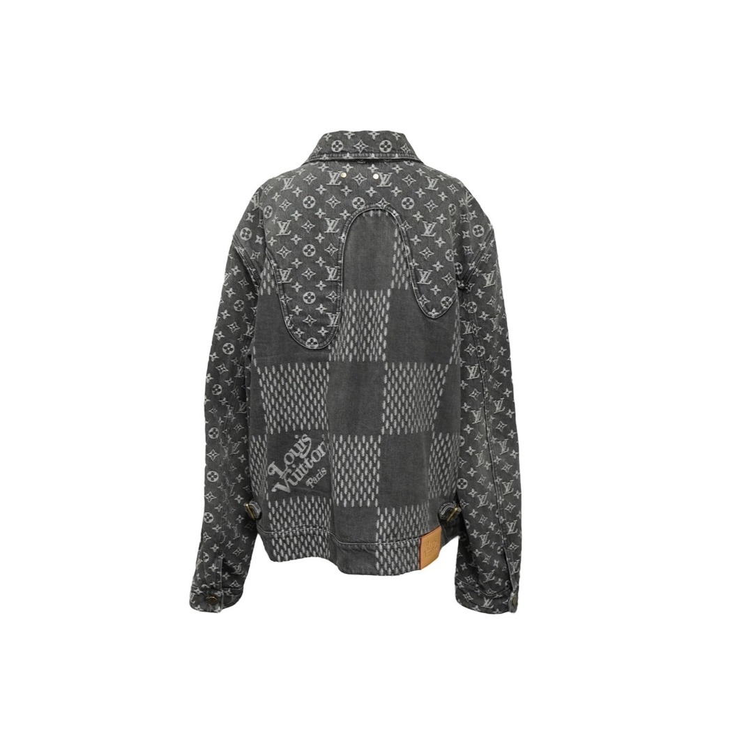 LOUIS VUITTON(ルイヴィトン)のLOUIS VUITTON ルイヴィトン × NIGO ニゴー コラボ ジャイアントダミエウェーブス デニムジャケット モノグラム 54 美品 中古 62102 メンズのジャケット/アウター(その他)の商品写真