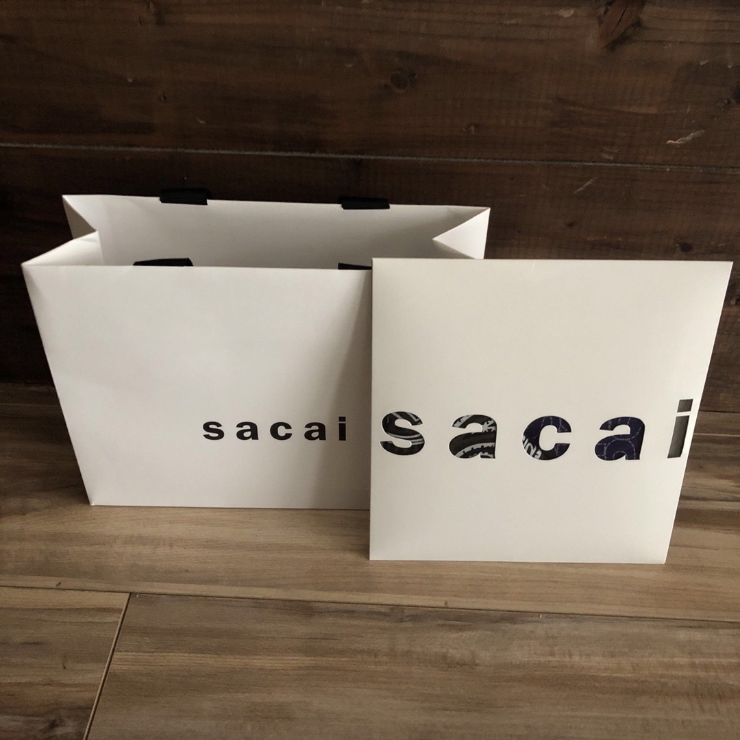 sacai(サカイ)の新品未開封！2023sacai holidayコレクション　バンダナ２枚セット☆ レディースのファッション小物(バンダナ/スカーフ)の商品写真