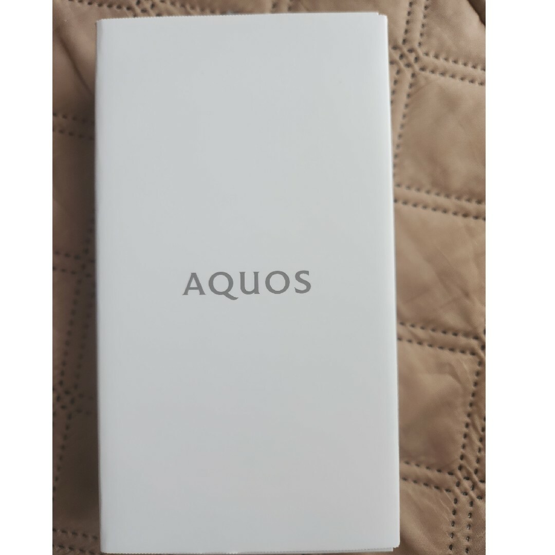 AQUOS(アクオス)のSHARP AQUOS sense6s SH-RM19s ブラック スマホ/家電/カメラのスマートフォン/携帯電話(スマートフォン本体)の商品写真